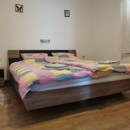 Kod Male Gospe Villa Tribunj  Ngoại thất bức ảnh